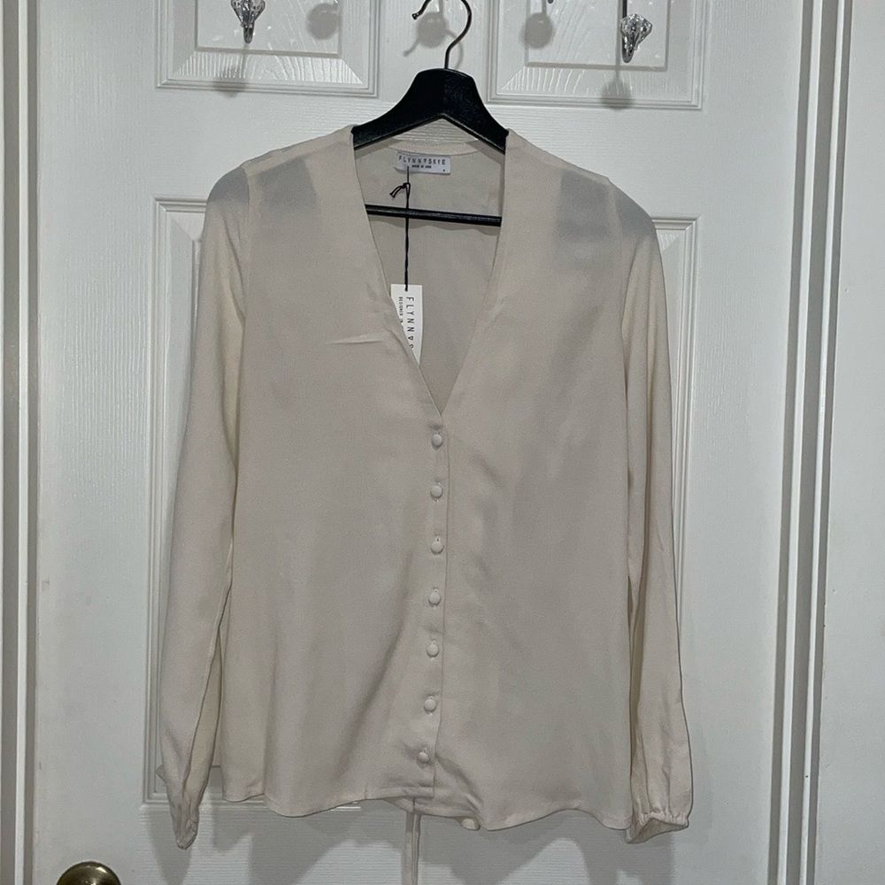 Flynn Skye Long Sleeve V Neck Laced Blouse Size Medium
